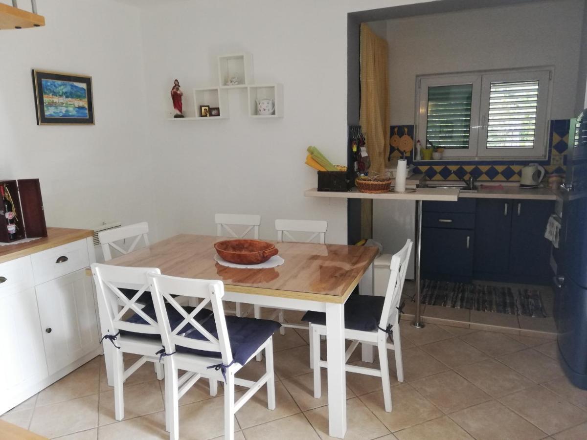 Villa Lora Tučepi Εξωτερικό φωτογραφία